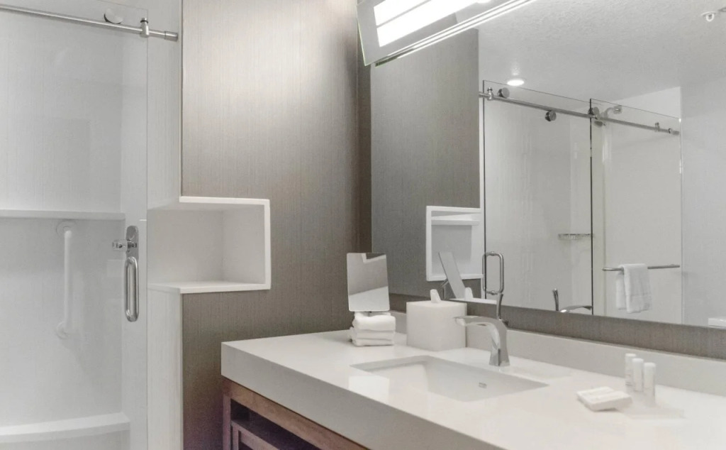 Courtyard by Marriott Minneapolis West