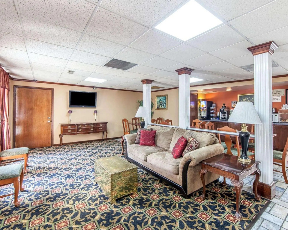 Econo Lodge Cleveland