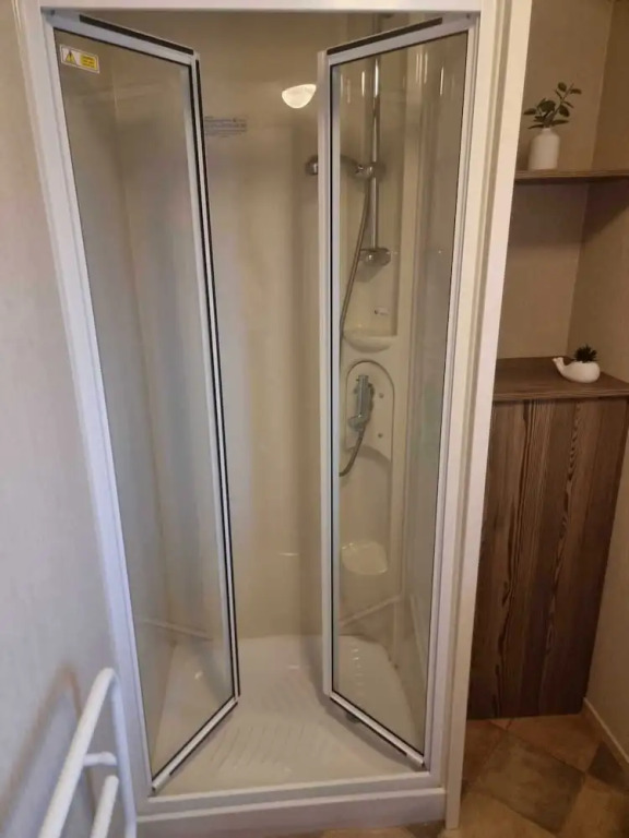 3 Bed Caravan - Near Beach, 5 Star Reviews, Wifi