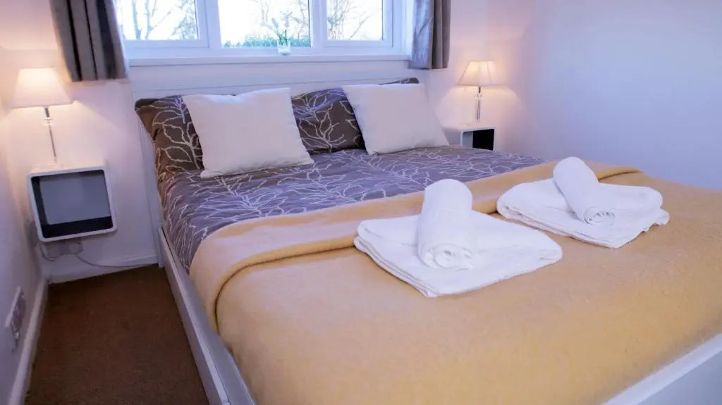 FREE parking, Central Location,1 Bedroom Apartment near Tattersalls