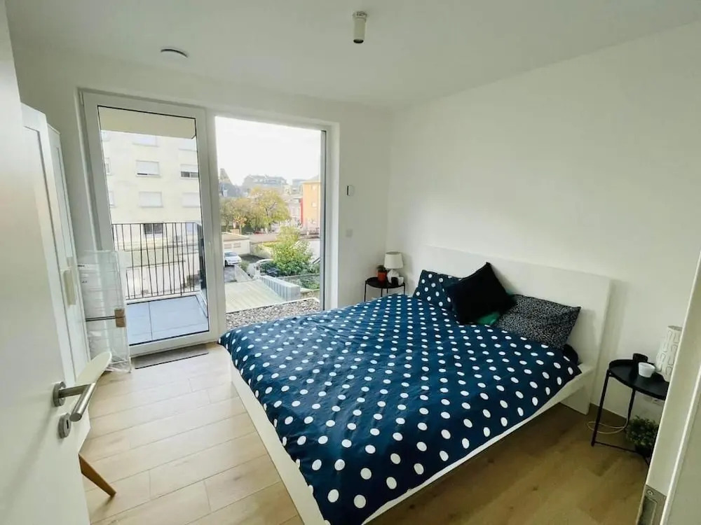 New 1 bedroom in City Center- Terrace
