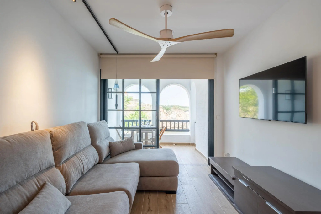 Laia in L'Escala with 2 bedrooms and 1 bathrooms