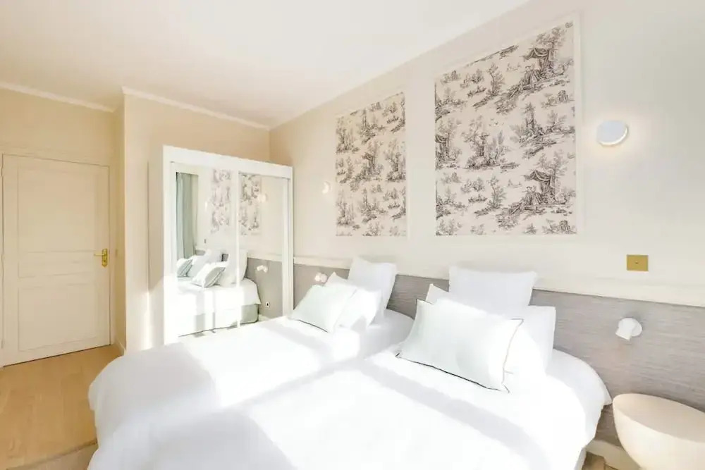 Luxury sea View 3br-2ba With Services in Deauville