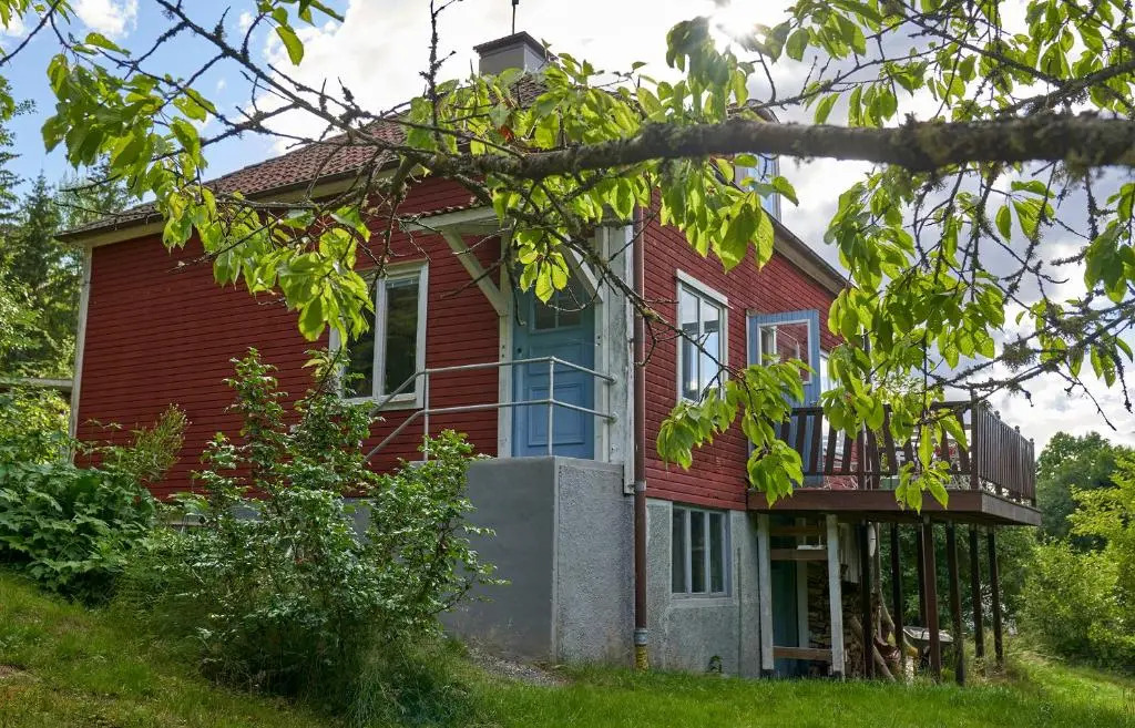 Red Haven Cottage