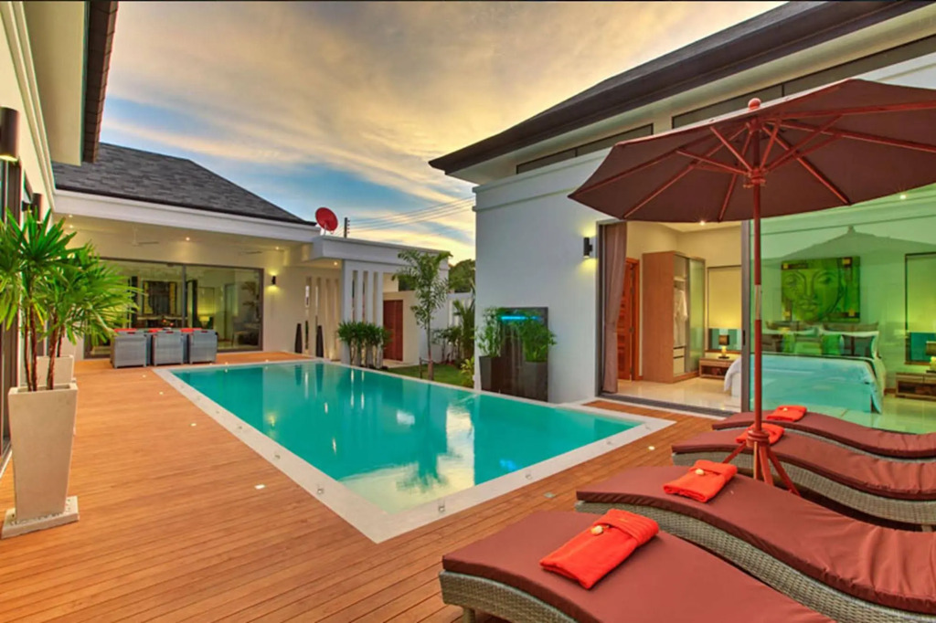 Baannaraya Pool Villas Residence