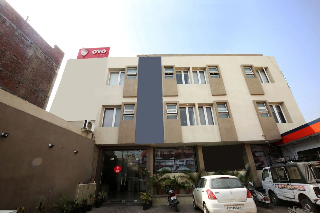Oyo Rooms Chheharta Road