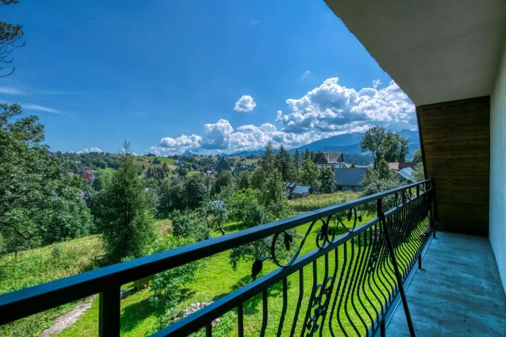 Apartament Góralska Ostoja prywatne wejście widok na Tatry