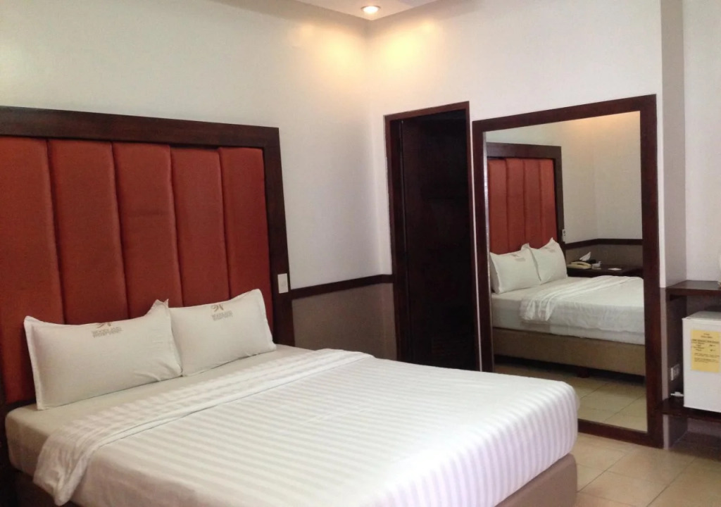 Woodland Hotel