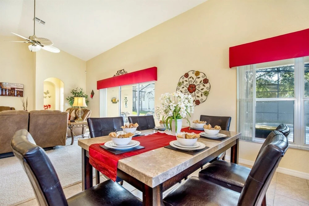 Stunning 4 Bed Pool Villa Located Just Minutes From the Orlando Area Attractions - 405