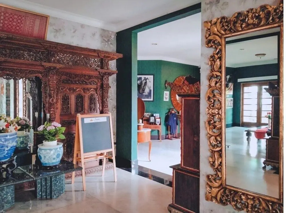 Kyriad Pejaten Suites