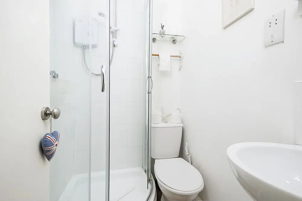 New Super 1 Bedroom Flat in the Heart of Greenwich