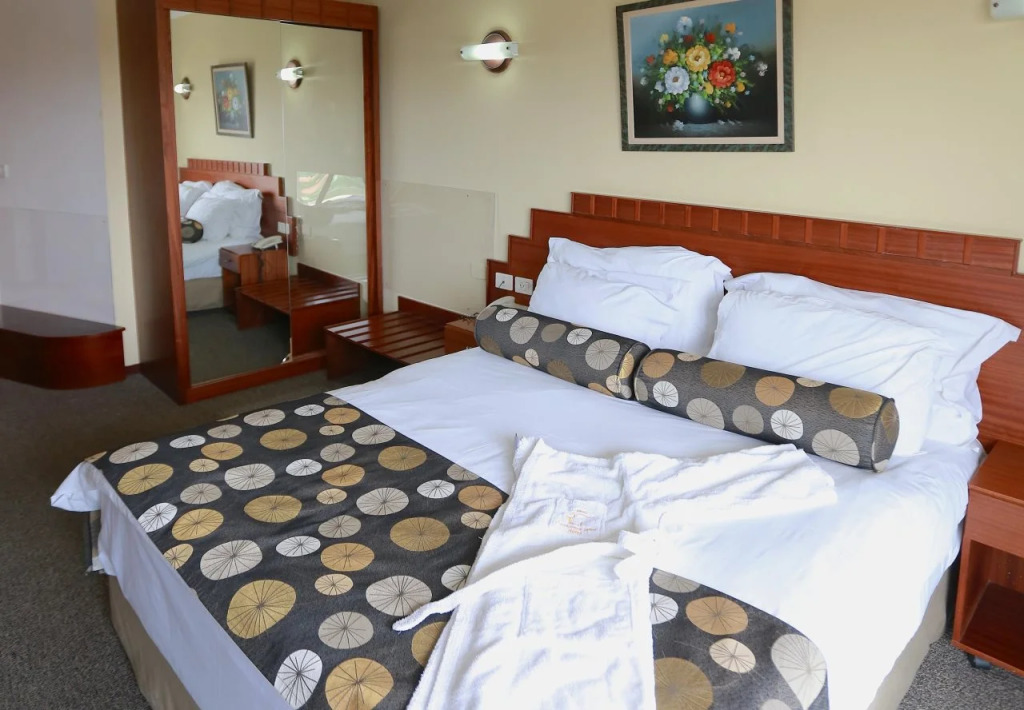 Royal Court Hotel