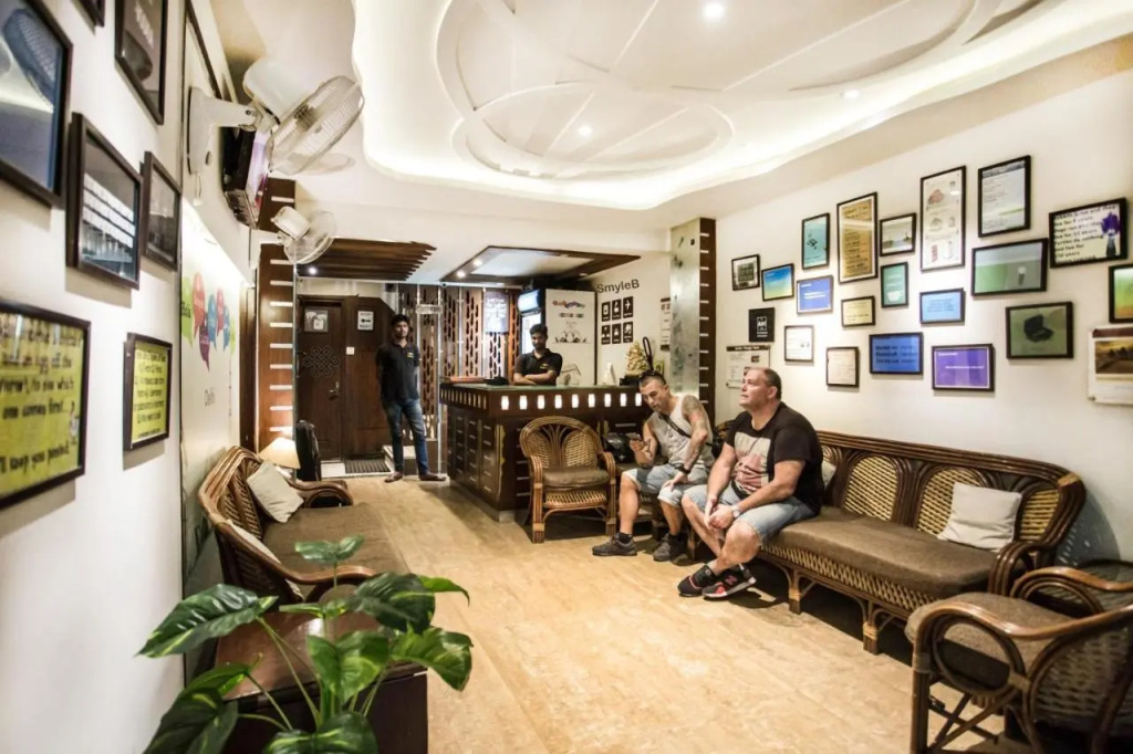 Smyle Inn - Best Budget Hotel near New Delhi Train Station