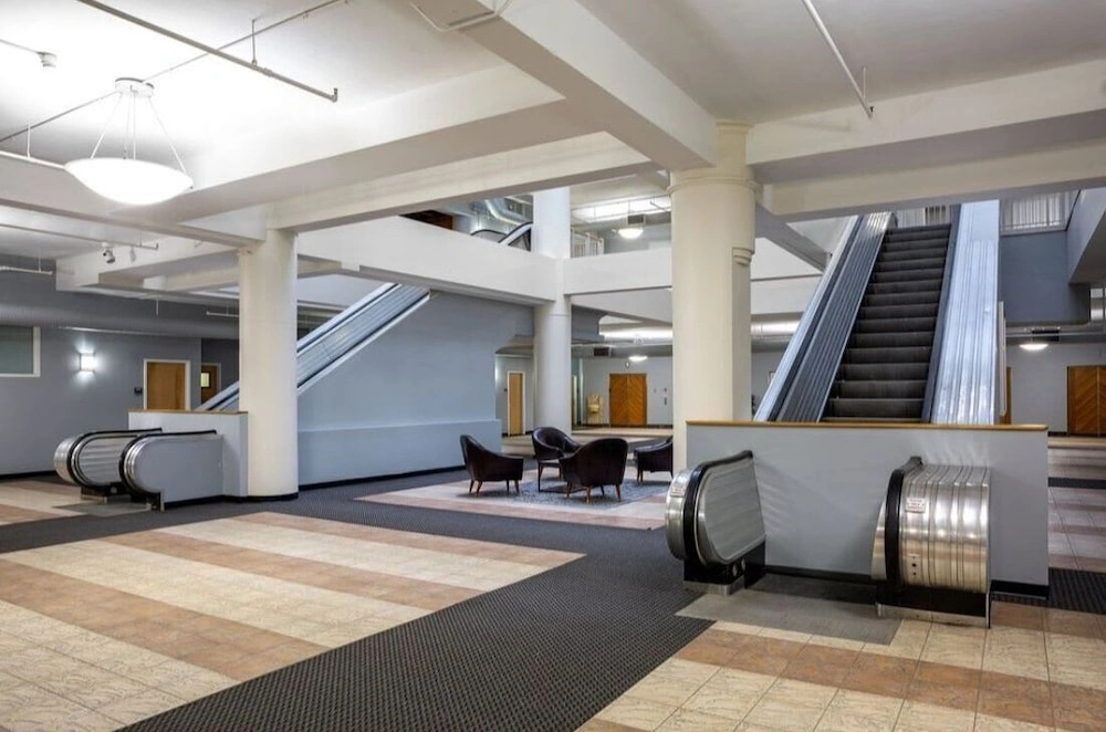 3BR CozySuites TheBlock-SkybridgeAccess2