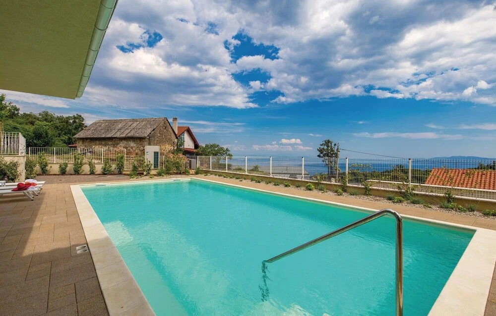 Stunning Home in Veprinac With Sauna, Wifi and 5 Bedrooms