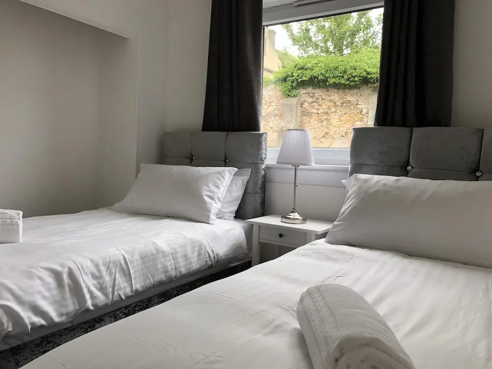Dysart Apartment