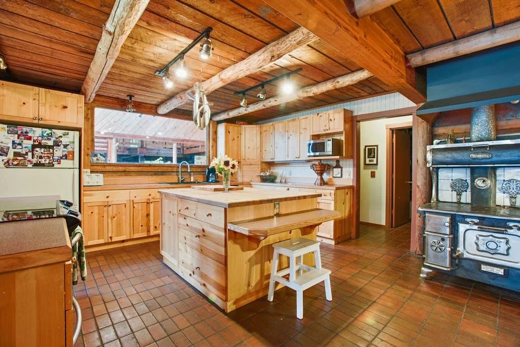 Harbor Creek Lodge