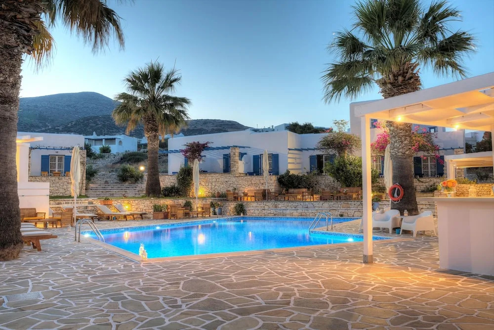 Drios Paros Luxury Hotel