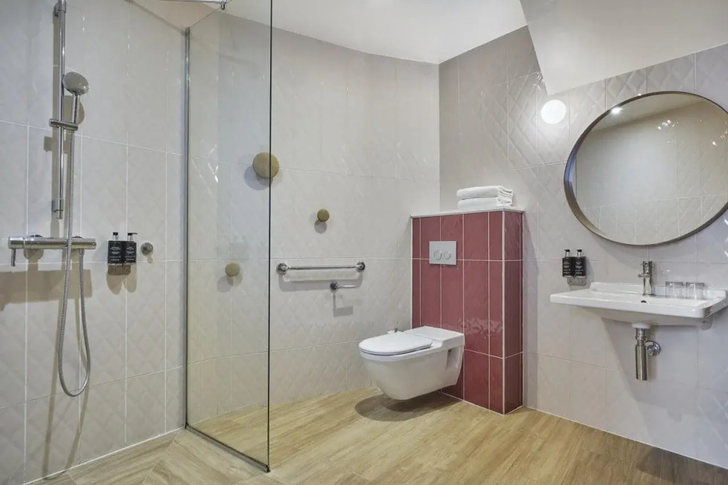 Hotel Boris V. by Happyculture