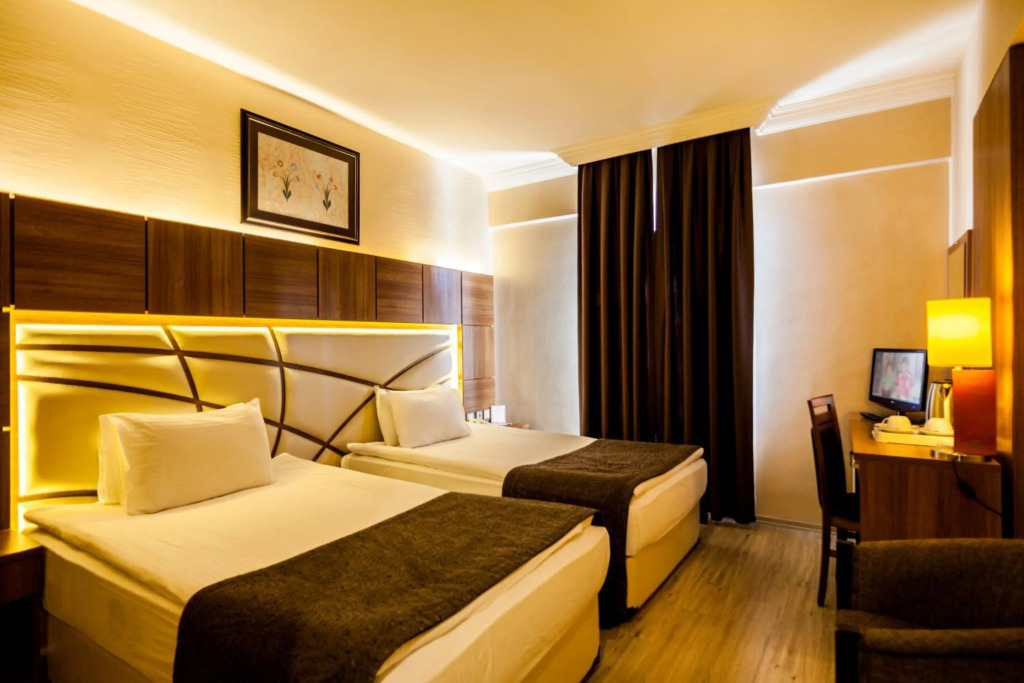 Rumi Hotel