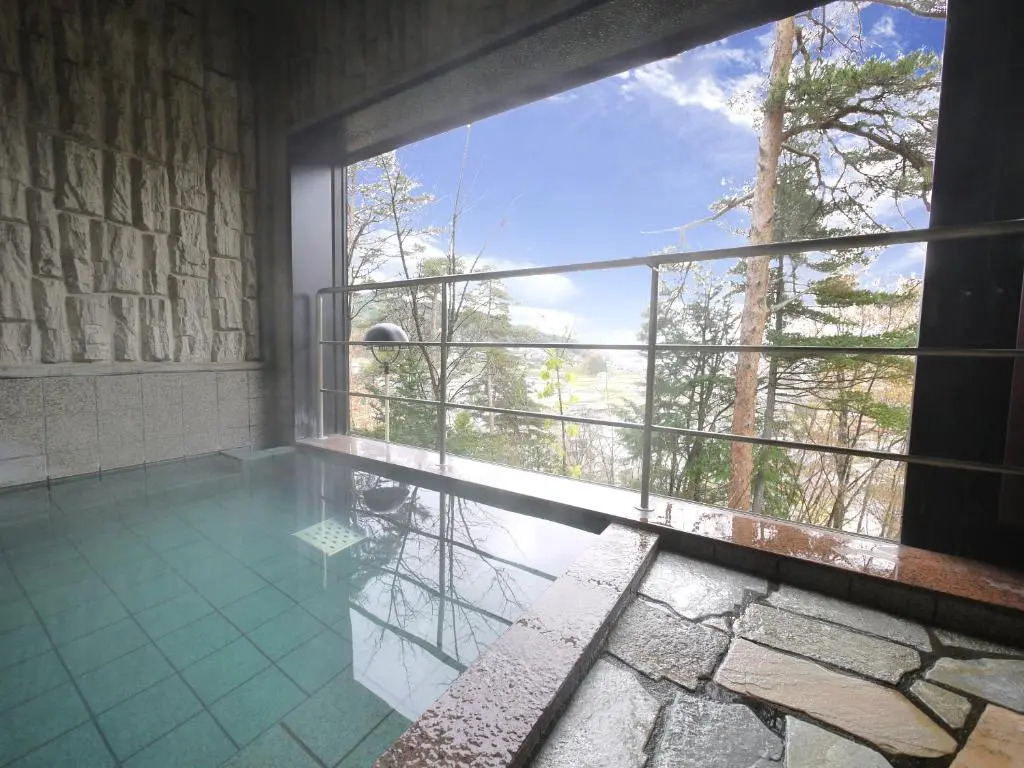 Route Inn Grantia Hidatakayama Wakura no yado