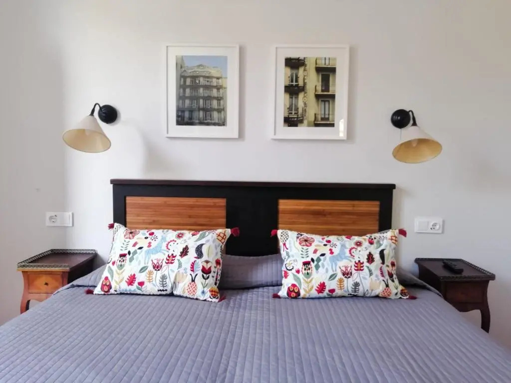 Casa Consell Gran Via, Guest House