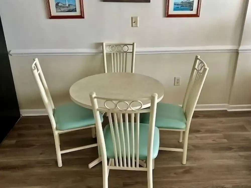 Royal Garden Resort 403 1 Bedroom Condo by RedAwning