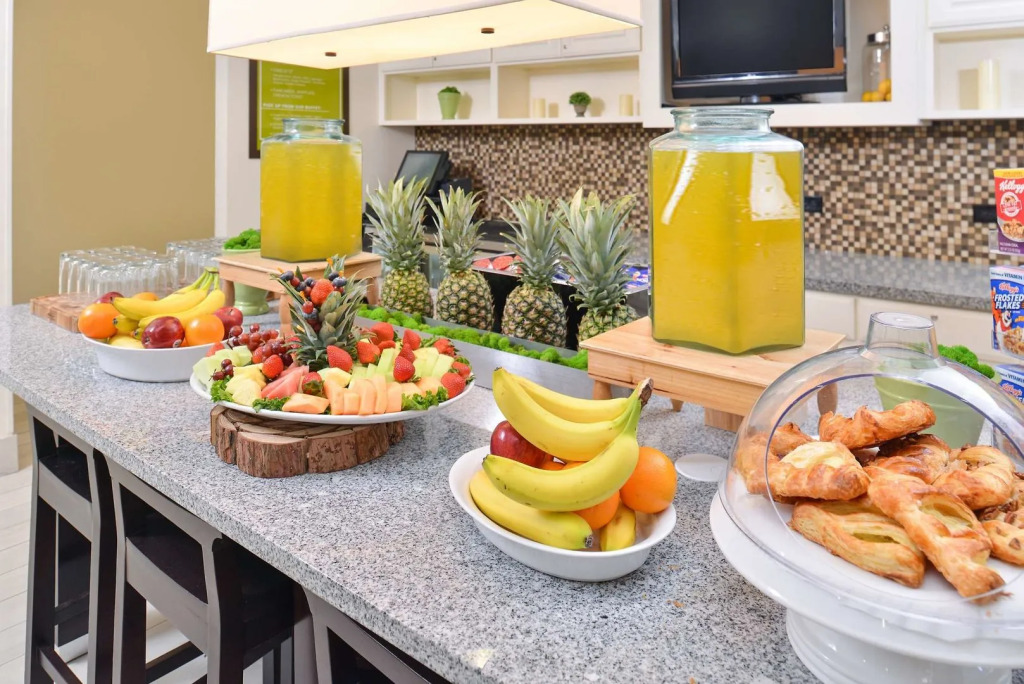 Hilton Garden Inn Addison