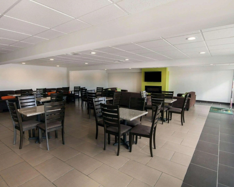 Quality Inn & Suites Airport