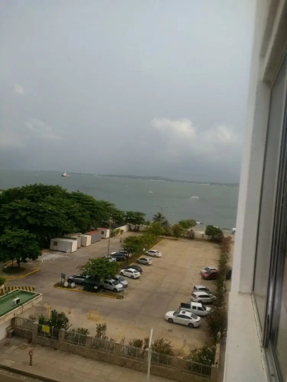 Apartment in Front of the Sea 519A