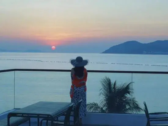 Shenzhen Guli Lanyue Seaview Villa (Jiaochangwei Seaview Garden Branch)