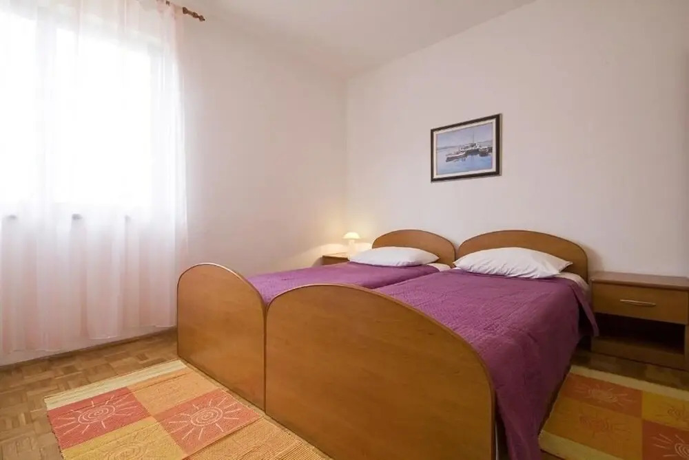 Ljilja - 10m From the sea With Parking - A4