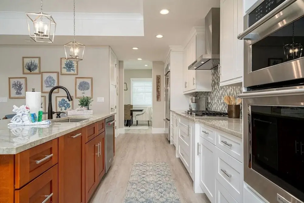 661 Estero Blvd "beach To Bay" 5 Bedroom Home by RedAwning