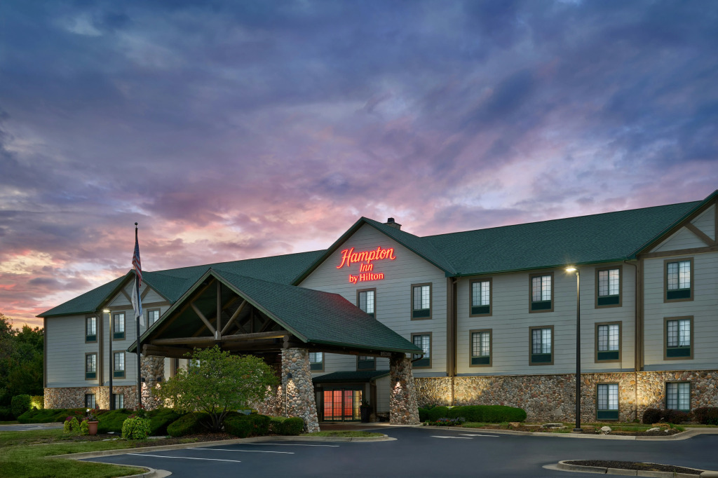 Hampton Inn Kansas City The Legends