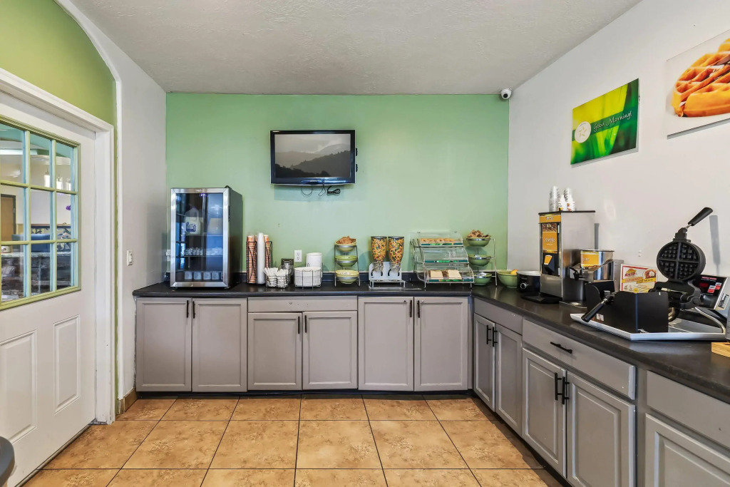 Quality Inn & Suites Salina National Forest Area