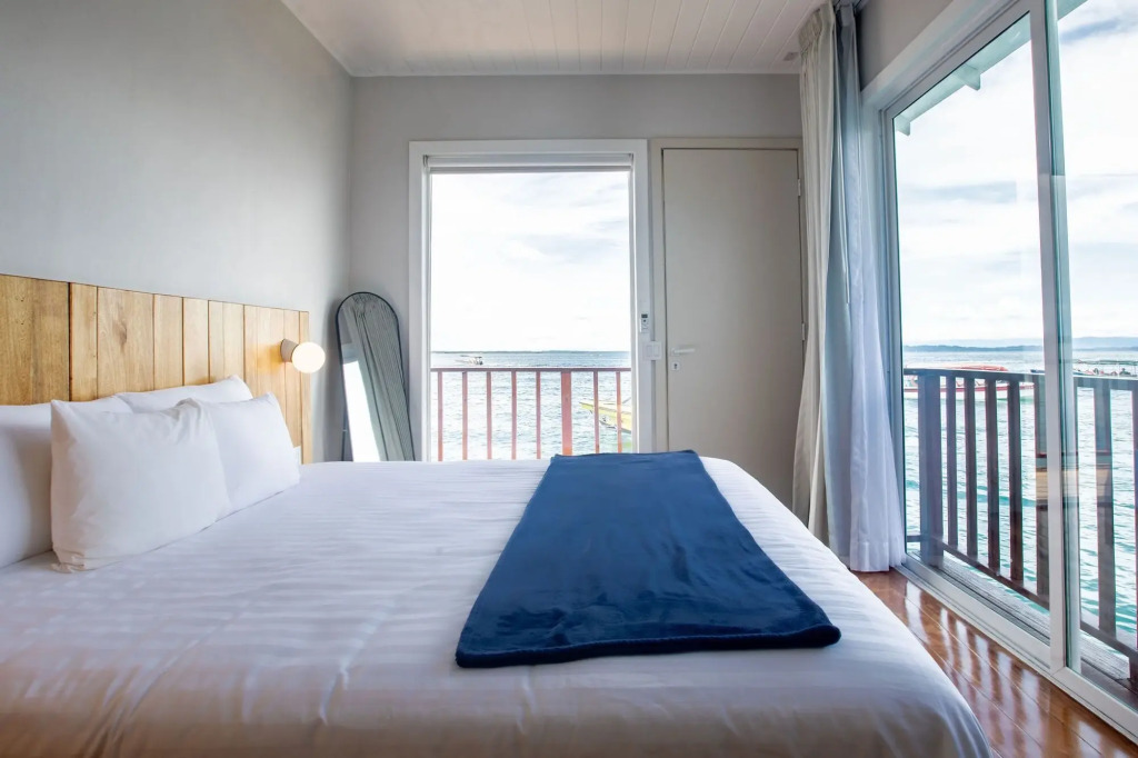 Tropical Suites Hotel