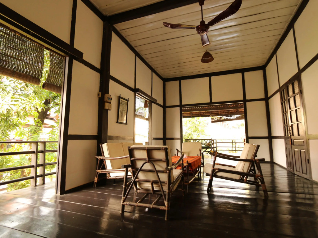 Villa Lao Traditional House