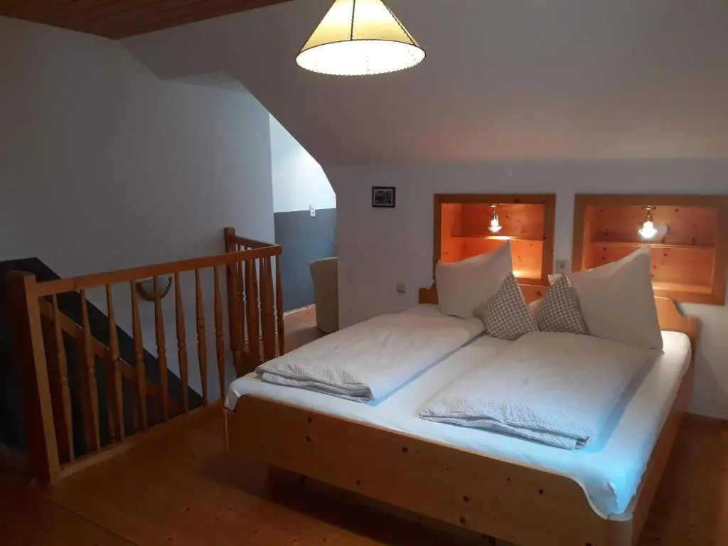 Pension Ladner
