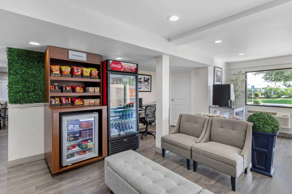 Hillstone Inn Tulare, an Ascend Collection Hotel