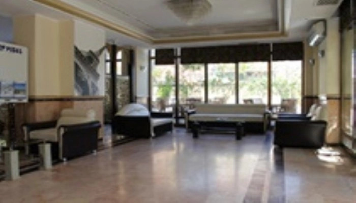 Paris Hotel