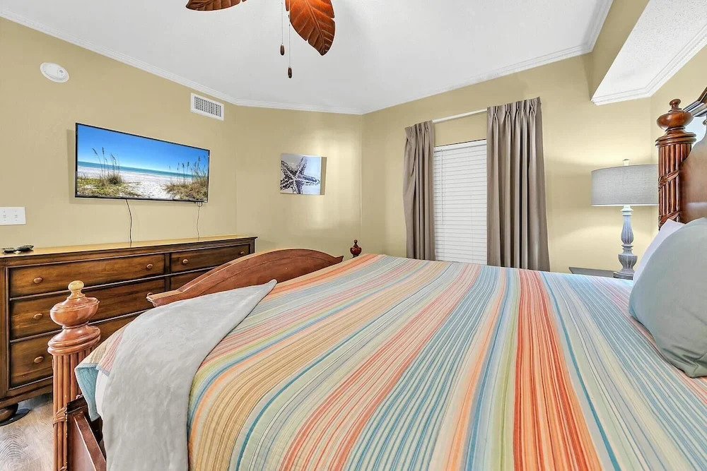 Majestic Beach Towers 1-301