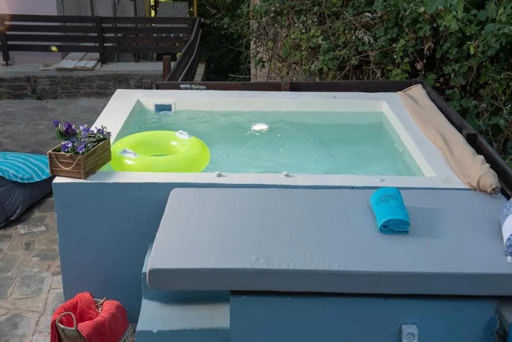 Dandy Villas Tsagkarada-Green Apple-Jacuzzi-Sea View