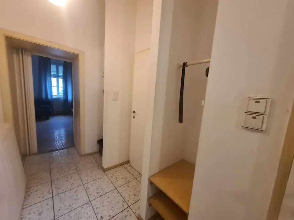 Comfort 3BR Apt Near Wiener Stadthalle