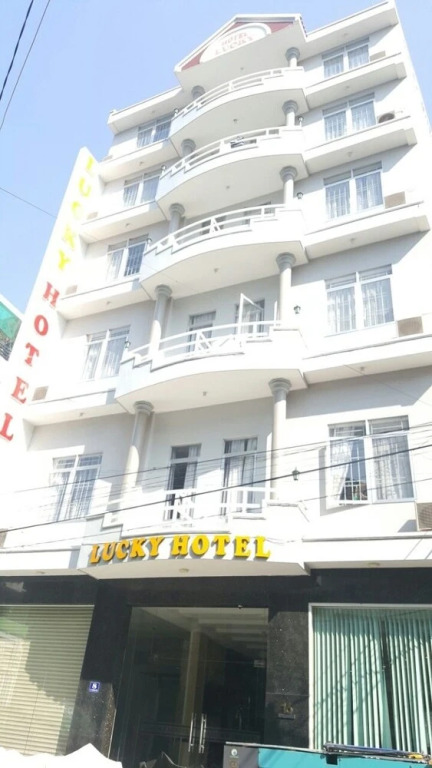 Lucky Hotel