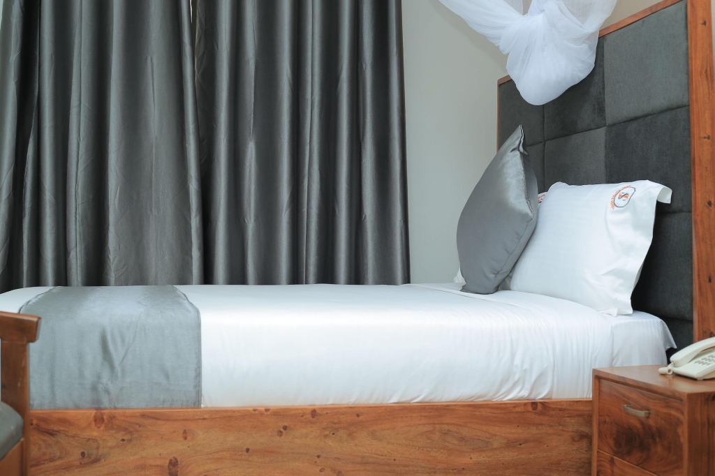 Jinna Suites Hotel