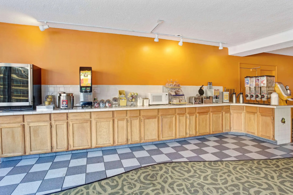 Days Inn Louisville Central University & Expo Center