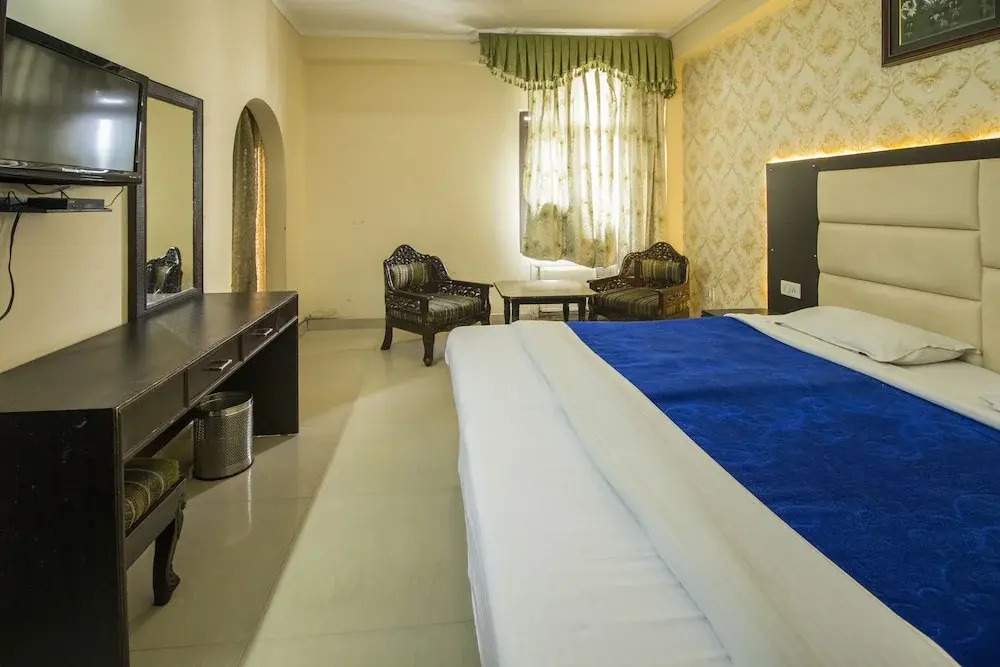 WOW STAYZ2 Hotel Jahanvi Dale