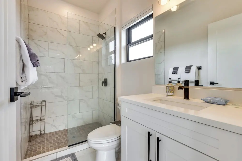Sleek Fraser Townhome < 8 Mi to Winter Park!