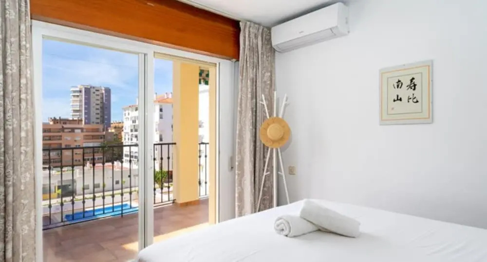 Apartment - 2 Bedrooms with Pool and WiFi - 107867