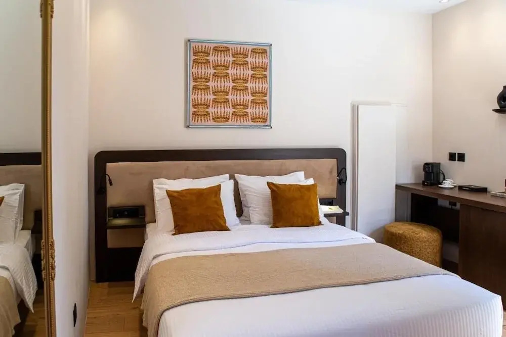 Epitome Suites